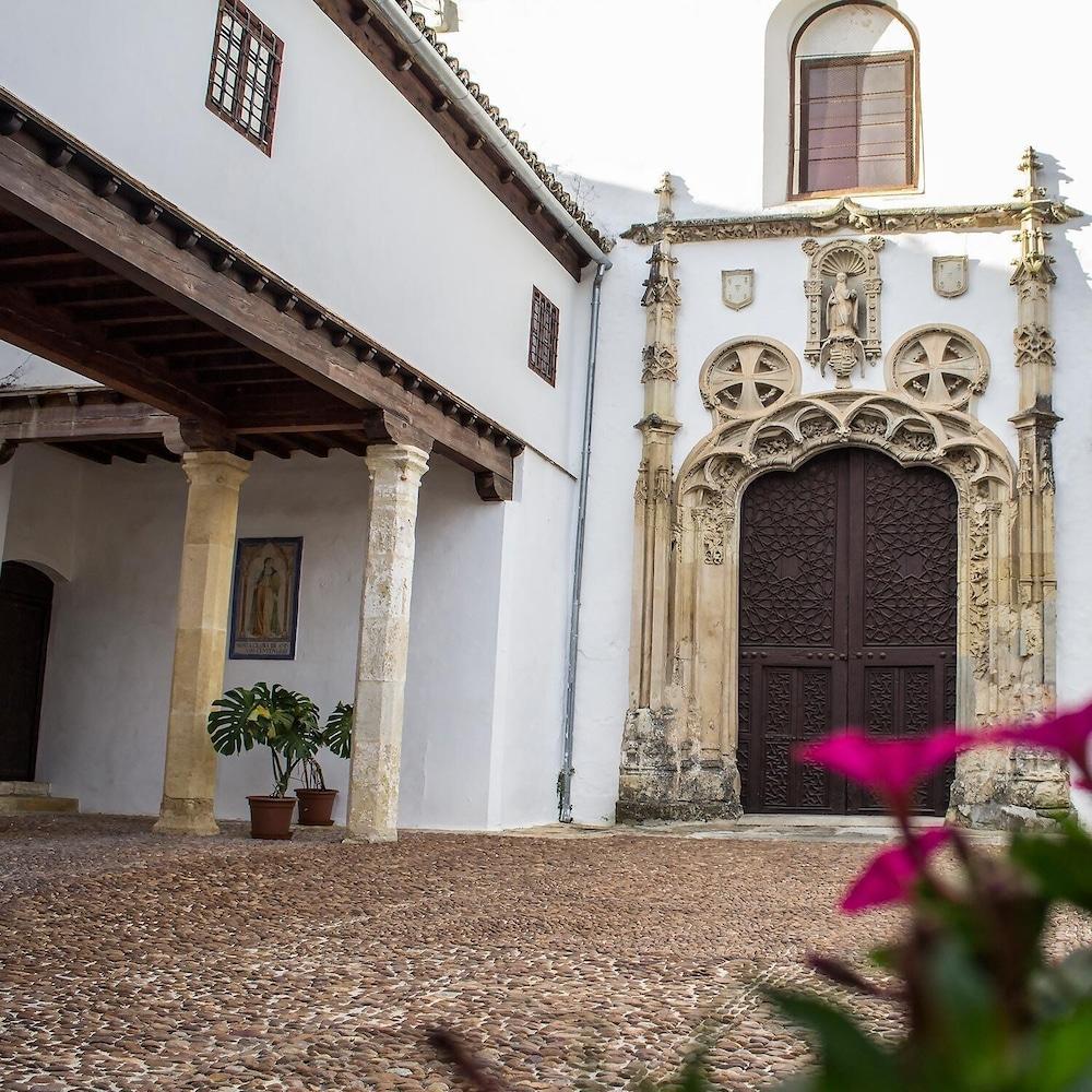 Hostal Bellido Montilla Buitenkant foto