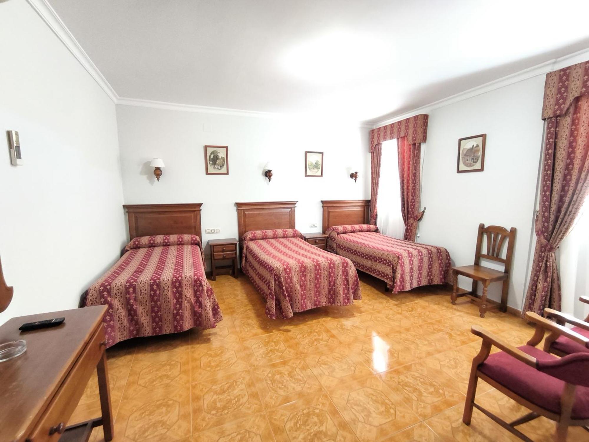 Hostal Bellido Montilla Buitenkant foto