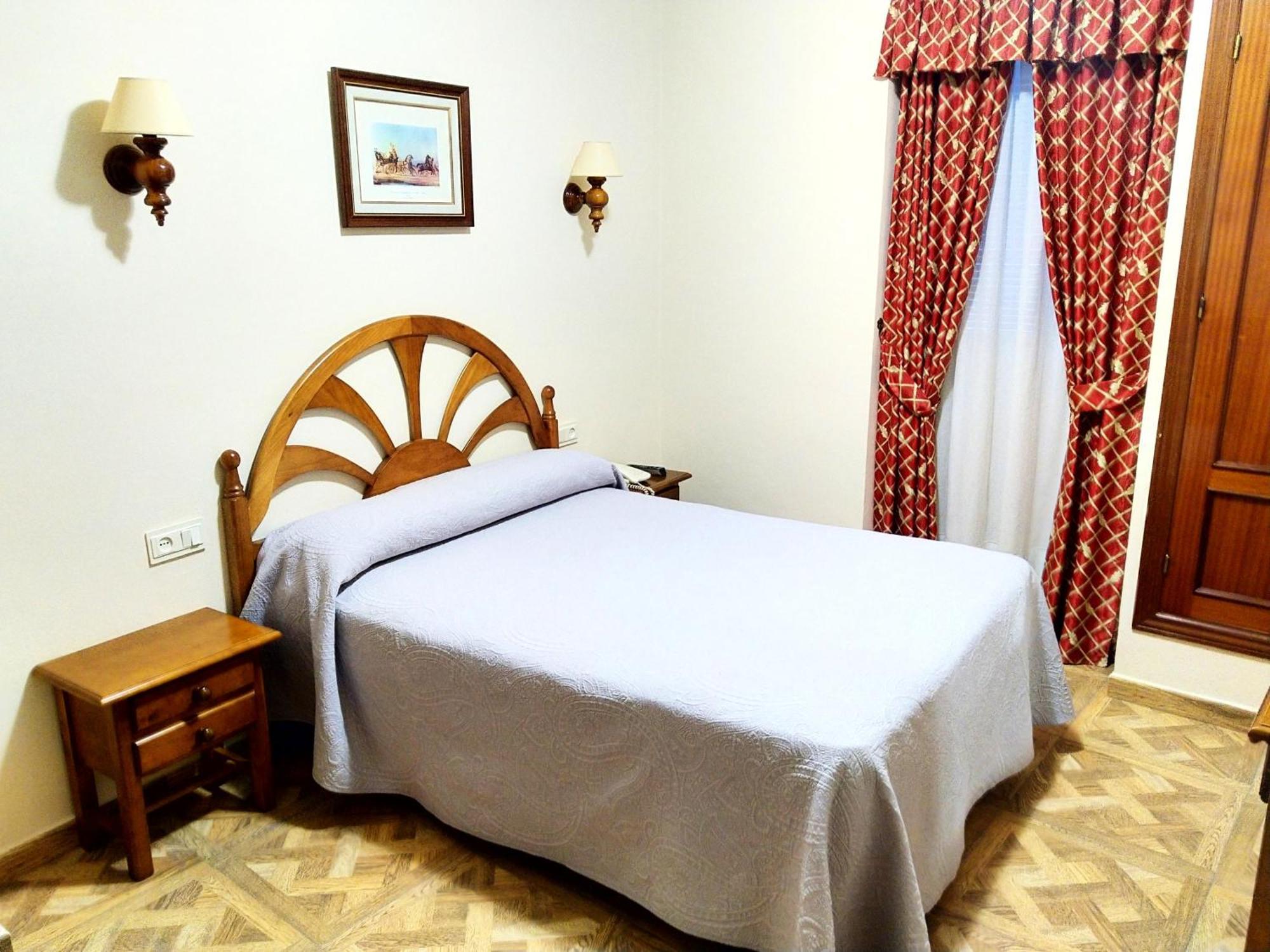 Hostal Bellido Montilla Buitenkant foto