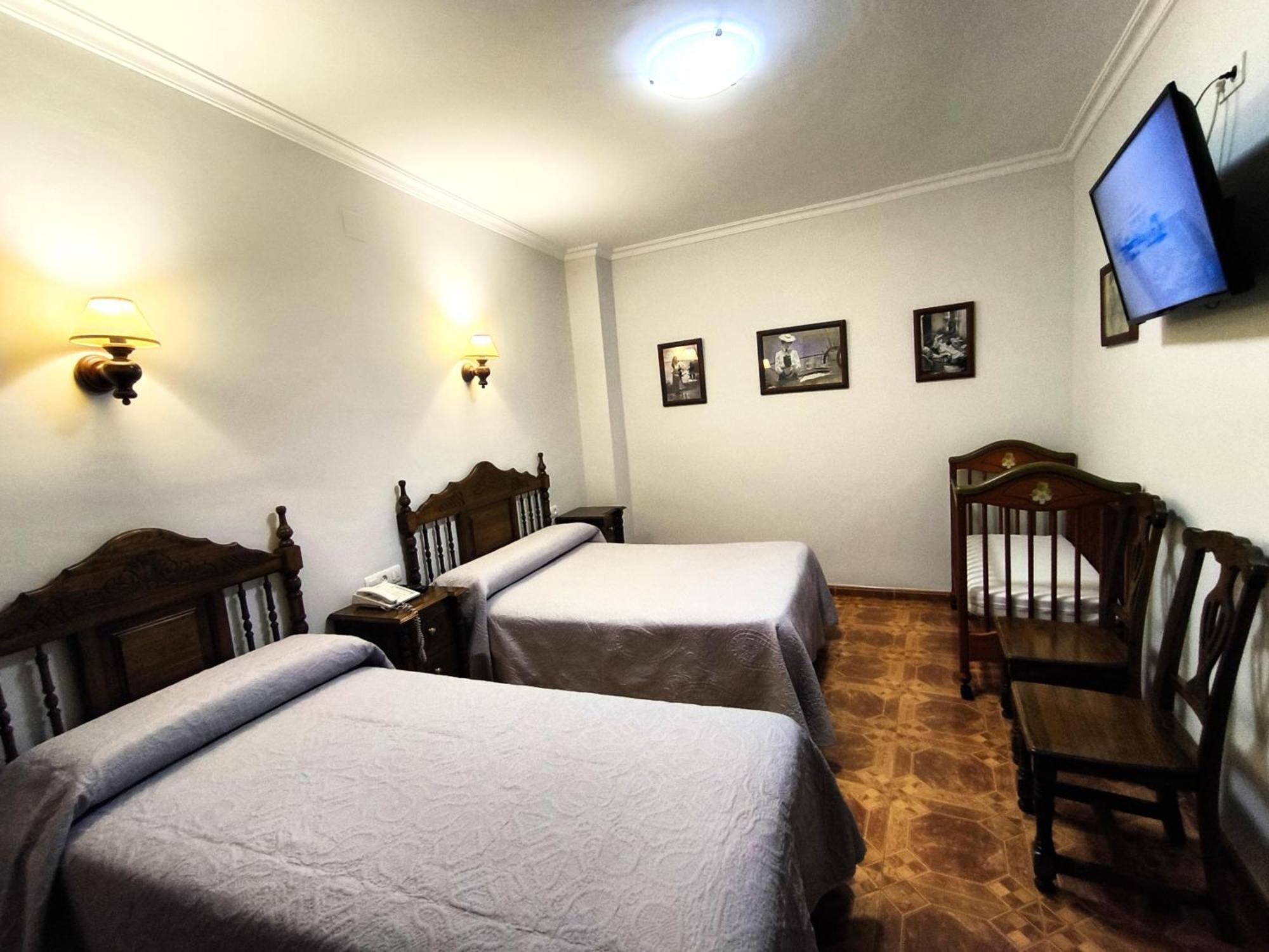 Hostal Bellido Montilla Buitenkant foto